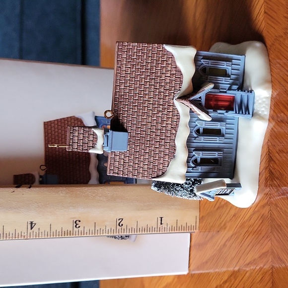 Hallmark (2) 2007 Ornaments - Sledding Into Christmas and Chapel in the Woods - Picture 5 of 8